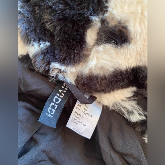 Divided Black & White Hounds Tooth XL Oversized Furry Bomber Jacket NWOT - Picture 9 of 10